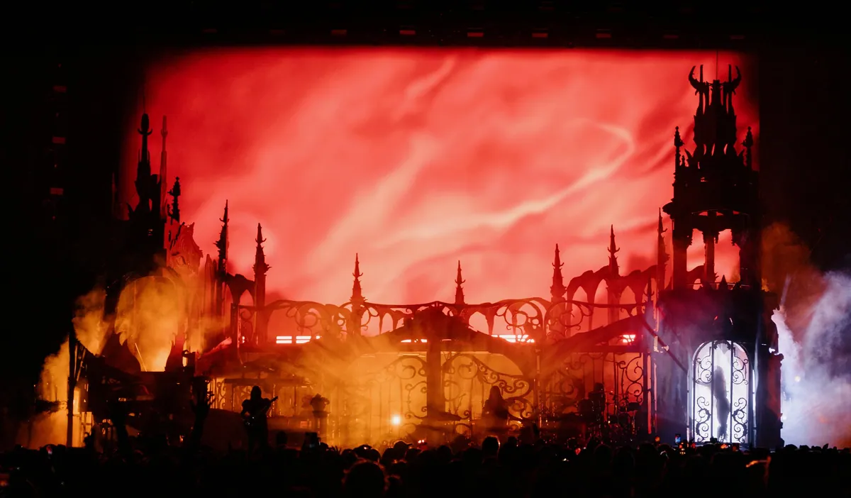Chappell Roan, lighting and production design by Rob Sinclair