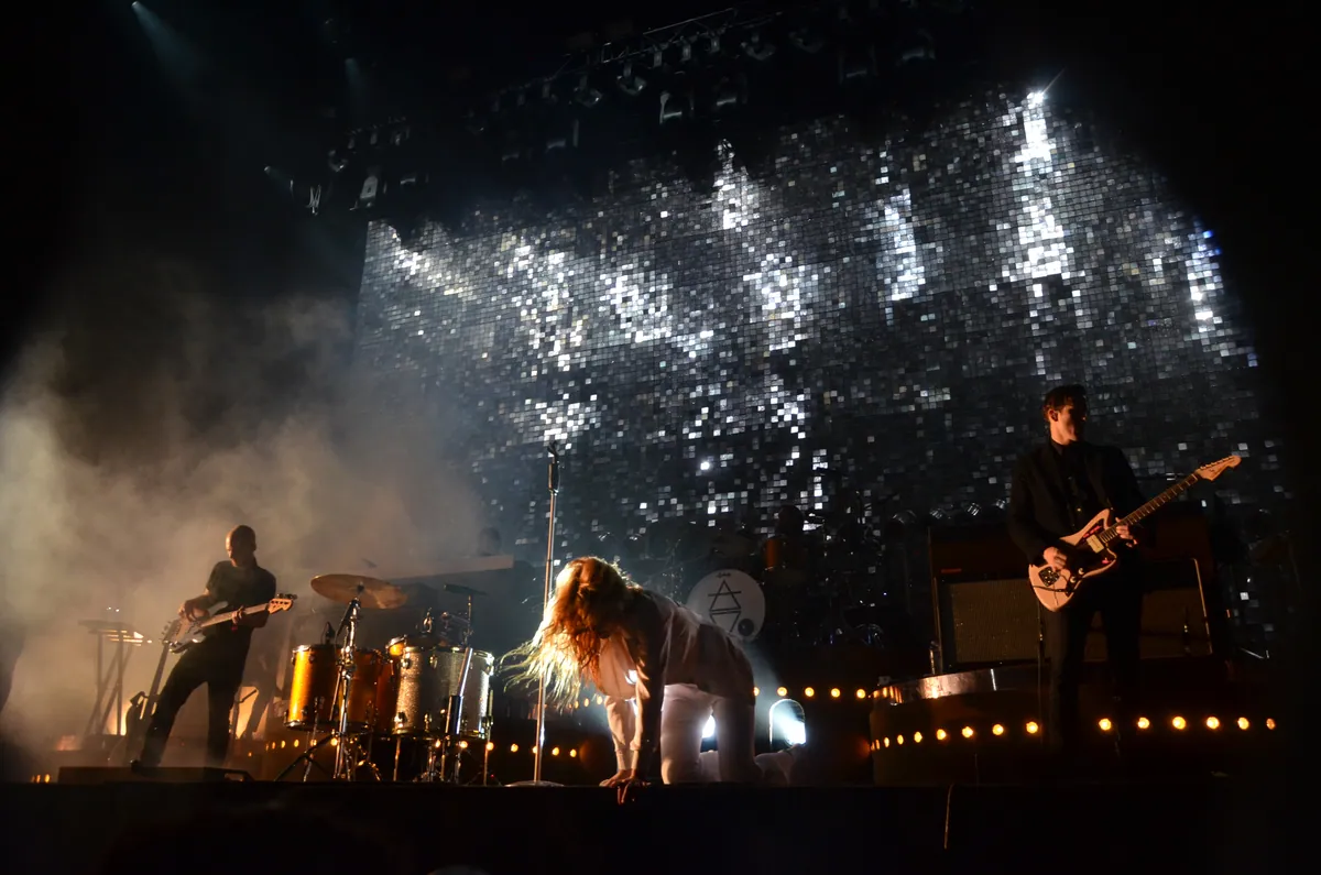Florence and the Machine, lighting and production design by Rob Sinclair