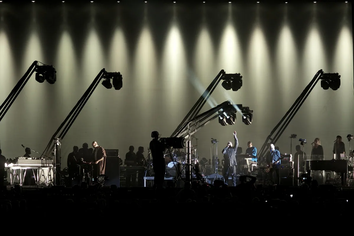 Peter Gabriel, lighting and production design by Rob Sinclair