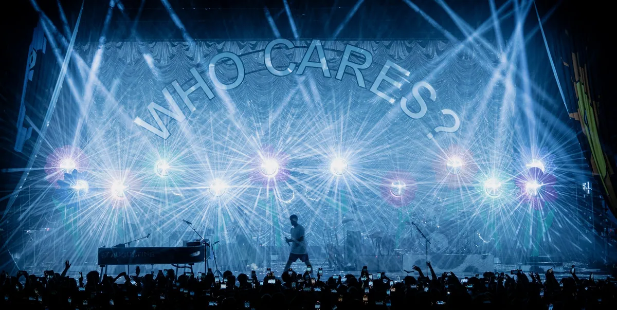 Rex Orange County, lighting and production design by Rob Sinclair