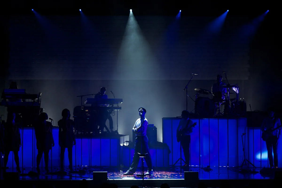 Will Young 2011, lighting and production design by Rob Sinclair